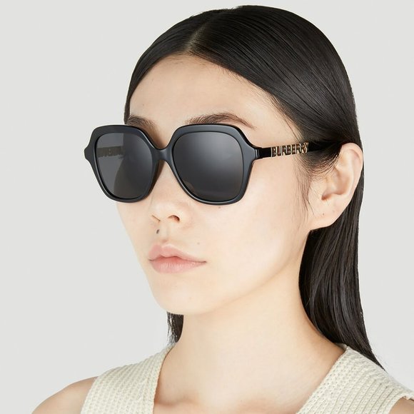 Burberry BE4389 Joni 300187  Sunglasses Black Dark Grey Square Women - Picture 5 of 12